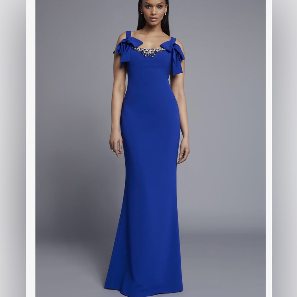 Frascara Gown